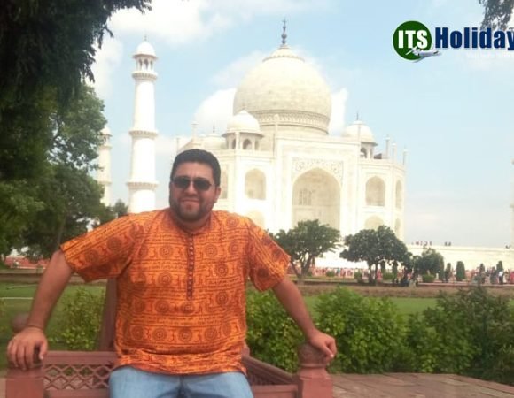 Sunrise Taj Mahal Tour from Delhi