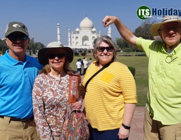 Taj Mahal Tour by Gatimaan Express Train