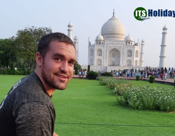 Same Day Taj Mahal Tour By Luxury Car