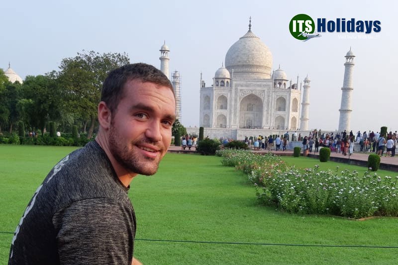 Same Day Taj Mahal Tour By Luxury Car